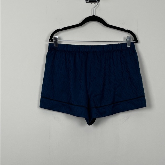 Victoria's Secret Satin 2 PC Short Pajama Set Women L Navy Blue Allover VS Logo - Picture 8 of 10